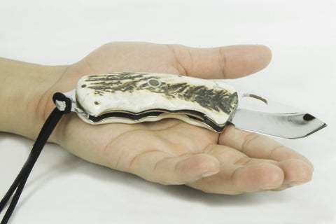 “SMALL AND HANDY” knife deer horn handle