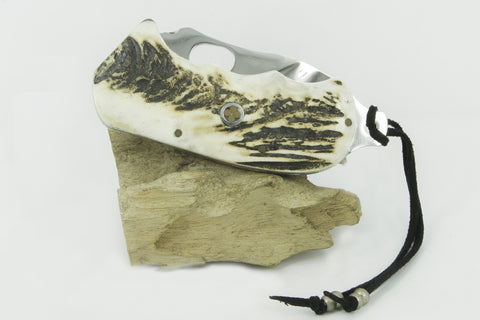 “SMALL AND HANDY” knife deer horn handle