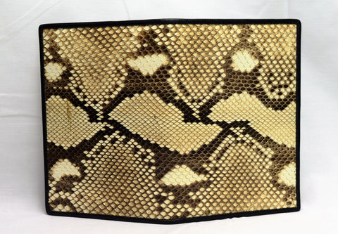 Genuine snake skin passport cover color: 'natural'