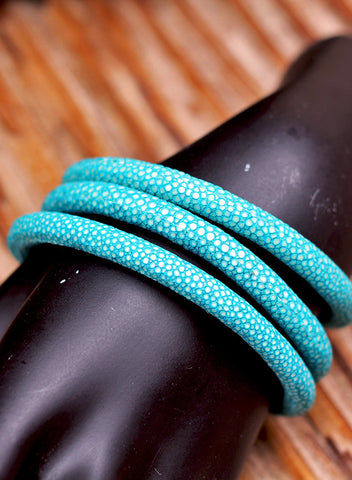 STINGRAY BRACELET "clear sky turquoise" color with magnetic catch