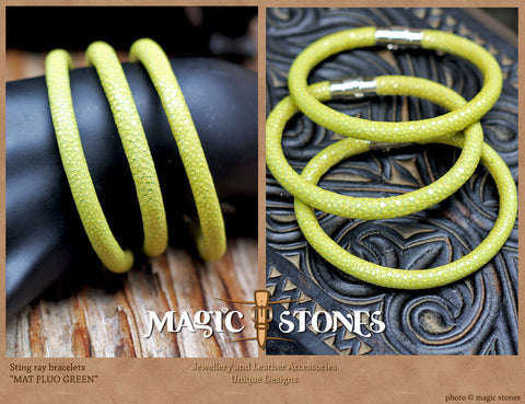 STINGRAY BRACELET "mat fluo green" color with magnetic cuff