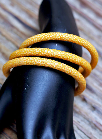 STINGRAY BRACELET "orange" color with magnetic cuff