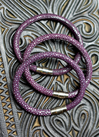 STINGRAY BRACELET "purple" colore with magnetic cuff